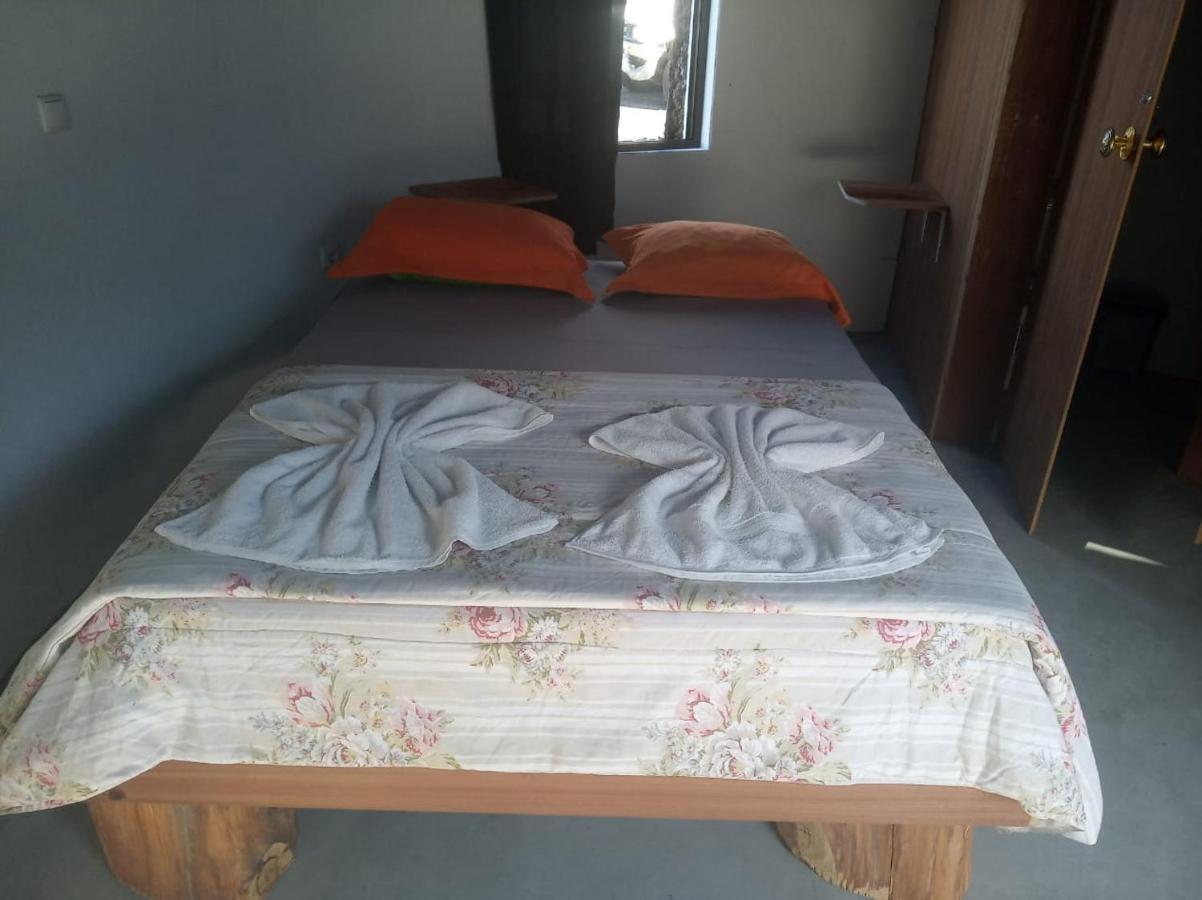 Pensao Casa Jose Doce Bed & Breakfast Portela Ngoại thất bức ảnh
